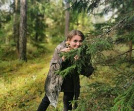 Eglė Juškaitė šiemet pateko į trejetuką pretendenčių tapti geriausia festivalio „Com•media“ aktore. Ji pasiūlyta už vaidmenį spektaklyje „Blogi keliai“, rež. Tamara Trunova.