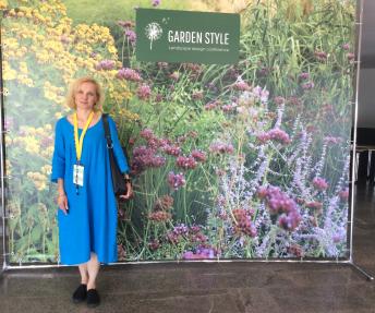 Kristina Valaitienė aplinkos dizaino konferencijoje „Garden style“, vykusioje Vilniuje, „Litexpo“ rūmuose. Asmeninė nuotr.