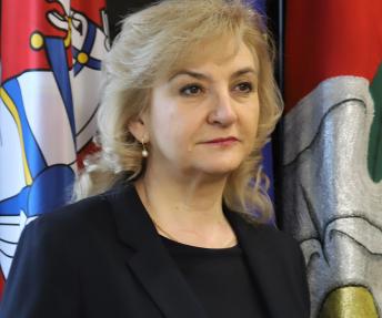 Aly­taus mies­to sa­vi­val­dy­bės rin­ki­mų ko­mi­si­jos pir­mi­nin­kė Dalia Je­zu­ke­vi­čie­nė spau­dos kon­fe­ren­ci­jo­je sa­kė, kad ne­tu­ri pa­grin­do ne­ri­mau­ti ne­ga­vu­sie­ji pra­ne­ši­mų apie rin­ki­mus: „Tai nė­ra kliū­tis bal­suo­ti. Į rin­ki­mų apy­lin­kes ga­li­ma at­vyk­ti bal­suo­ti ir ne­tu­rint pra­ne­ši­mų, svar­bu tu­rė­ti as­mens ta­pa­ty­bę pa­tvir­ti­nan­tį do­ku­men­tą.“ Zitos STANKEVIČIENĖS nuotr.