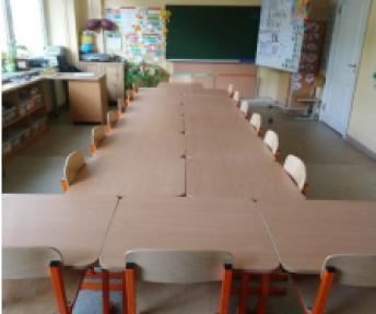 „Sa­ka­lė­lio“ pra­di­nėje mo­kyk­loje prieš­mo­kyk­li­nio ug­dy­mo gru­pė vei­kė pas­ta­ruo­sius dve­jus me­tus. Taip atrodo šios grupės patalpos.