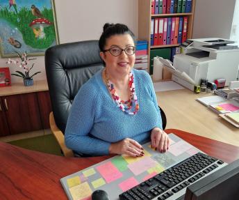 „Daug dir­bant, ieš­kant nau­jo­vių, sten­gian­tis iš­sau­go­ti tu­ri­mus už­sa­ko­vus ir ieš­kant nau­jų, ver­slą ga­li­ma iš­lai­ky­ti“, – tei­gė „Almeidos“ vykdomoji direktorė Snieguolė Vich­ro­vie­nė. Zitos Stankevičienės nuotr.