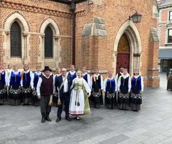 Tautinė Lietuvos juosta Perto merui Bruce Reynolds